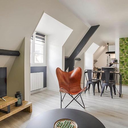 La Casa Centra Charm At Falaise'S Downtown Appartement Falaise  Buitenkant foto