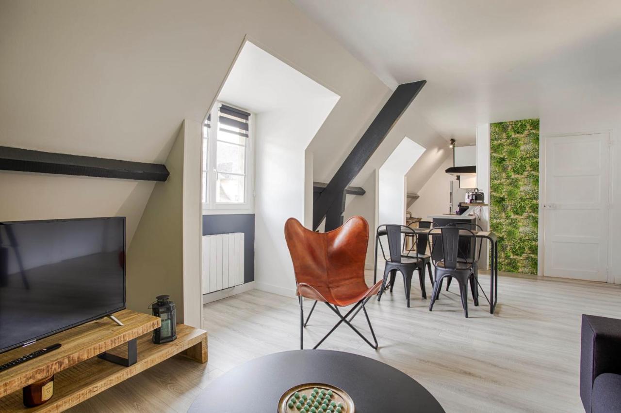 La Casa Centra Charm At Falaise'S Downtown Appartement Falaise  Buitenkant foto